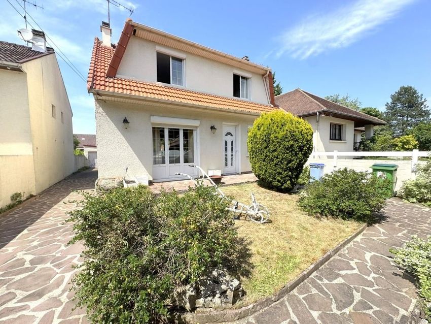 Image Façade à  maison individuelle de Tremblay-en-France