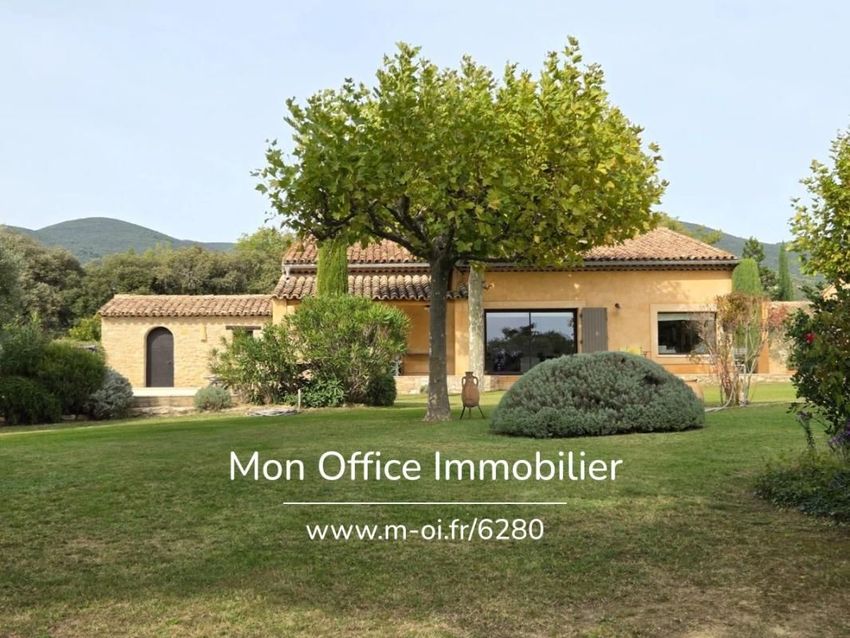Image Façade à  maison individuelle de Cucuron