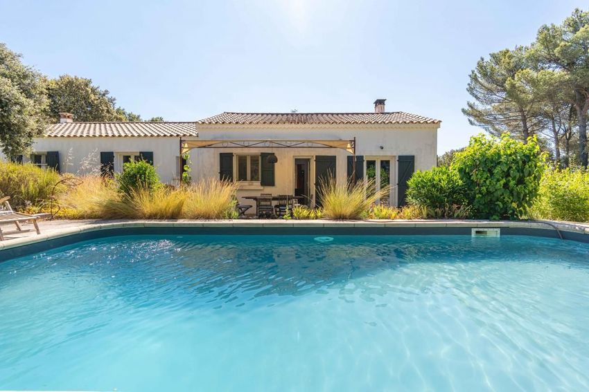 Image Piscine à  maison individuelle de Grambois