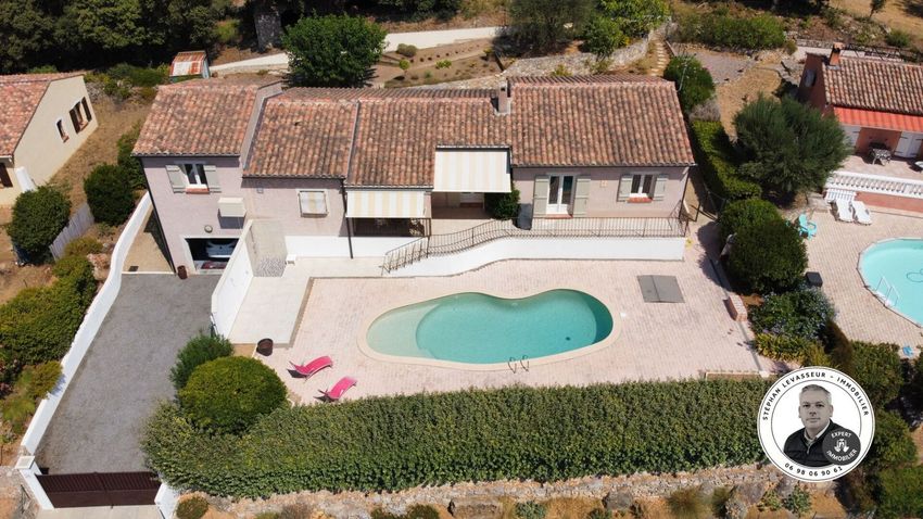 Image Piscine à  maison individuelle de Draguignan