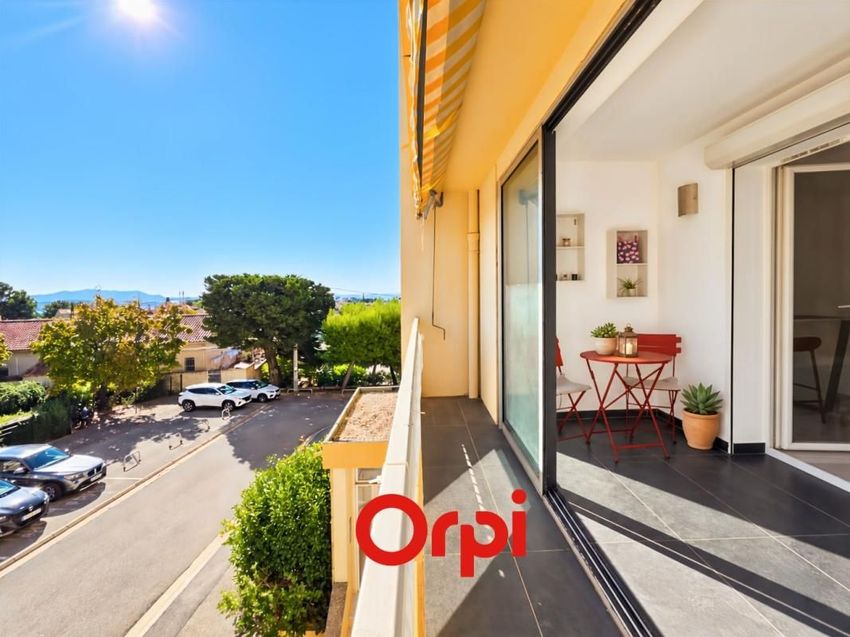 Image Terrasse à appartement de Bandol