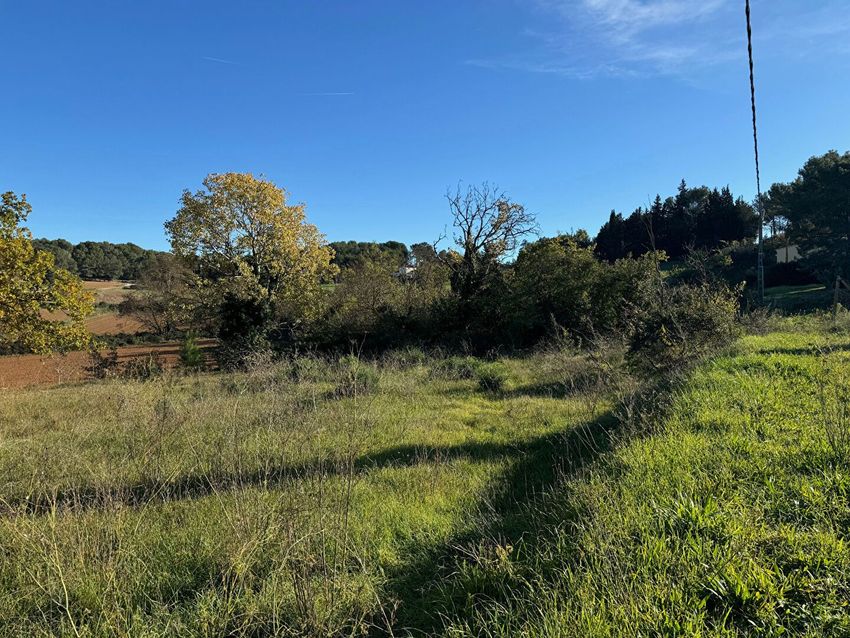 Image de terrain à Aix-en-Provence