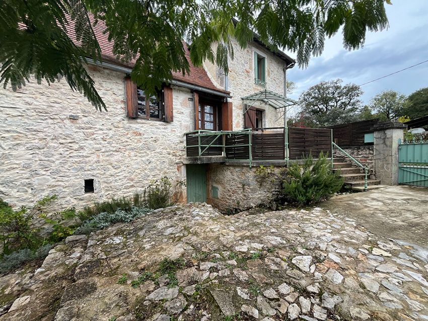 Image Façade à  maison individuelle de Assier