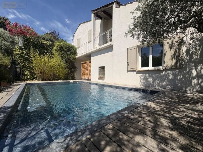 Image Piscine à  maison individuelle de Villeneuve