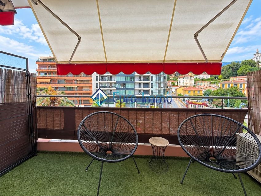 Image Terrasse à appartement de Menton