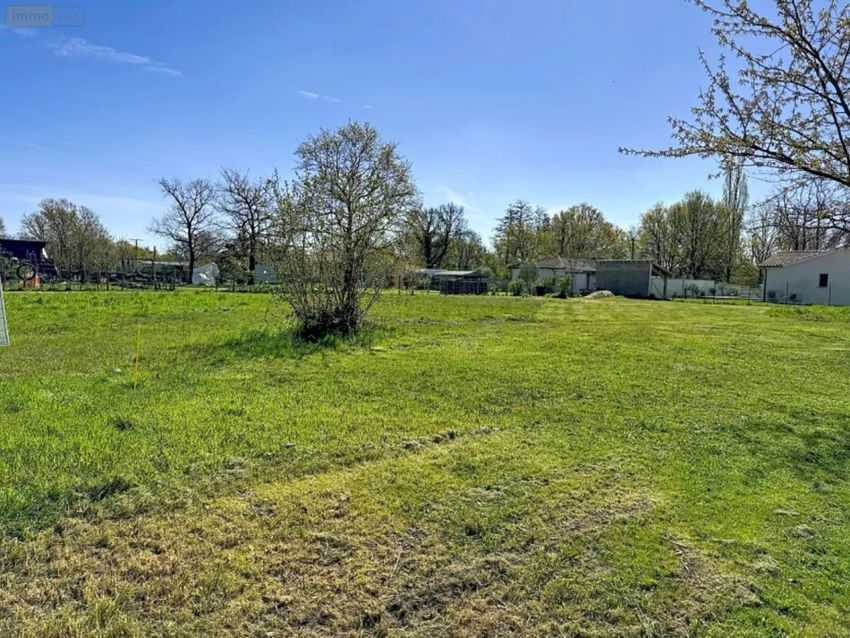 Image de terrain à Saint-Denis-de-Pile