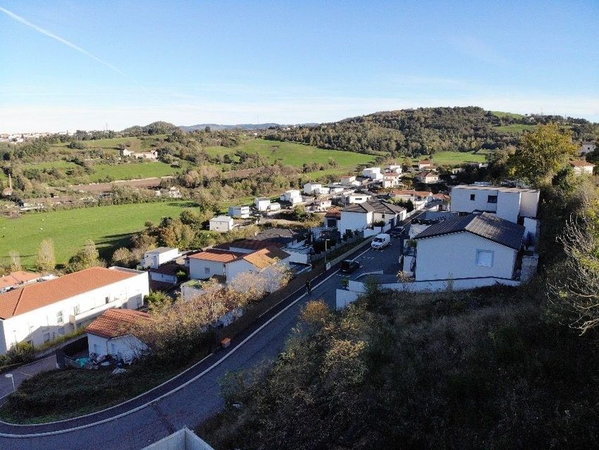 Image Vue à terrain de Saint-Genest-Lerpt