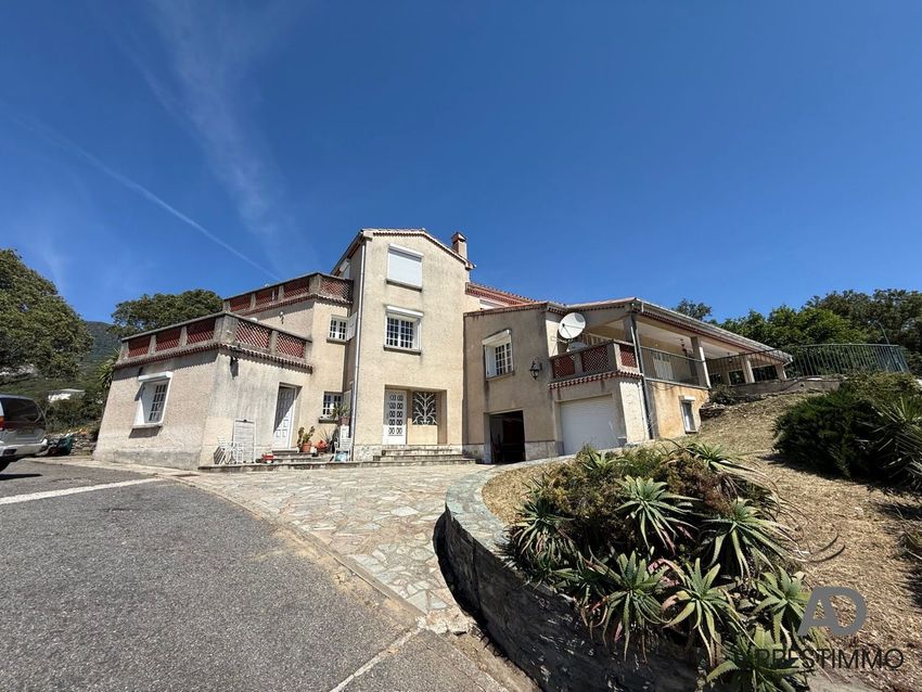 Image Façade à  maison individuelle de Santa-Maria-di-Lota