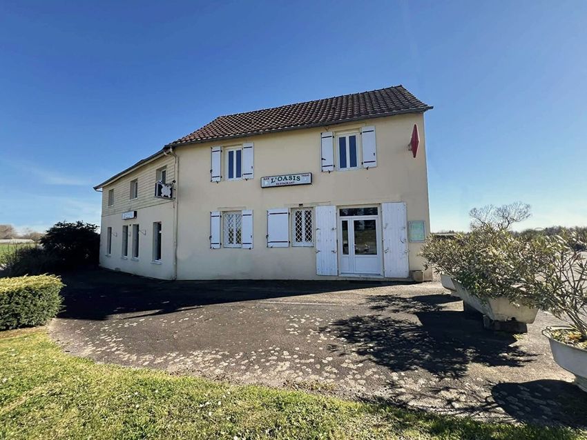 Image Façade à  maison individuelle de Sarlande