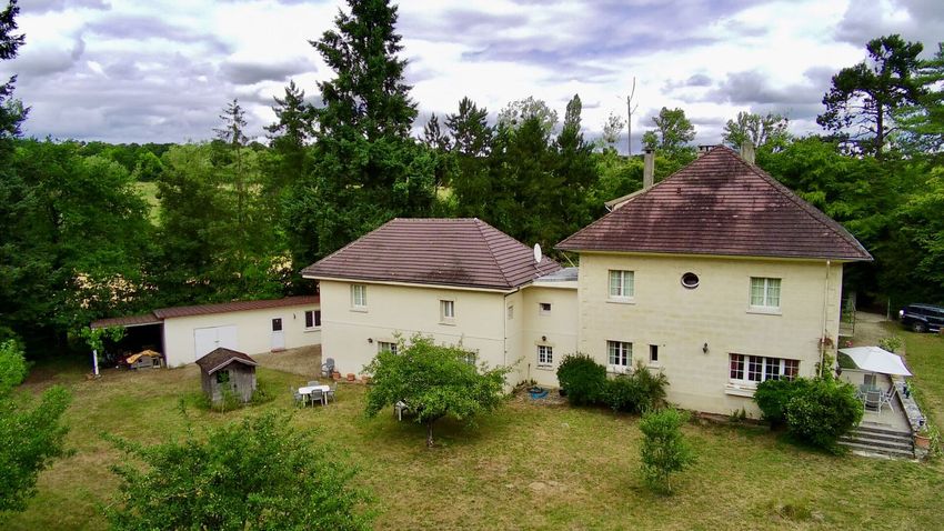 Image Façade à  maison de maître de Chaumontel
