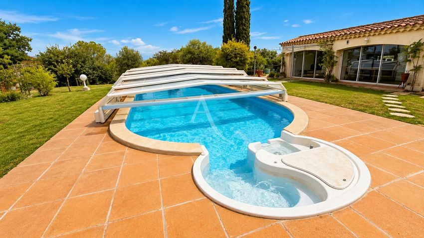 Image Piscine à  villa de Villeneuve