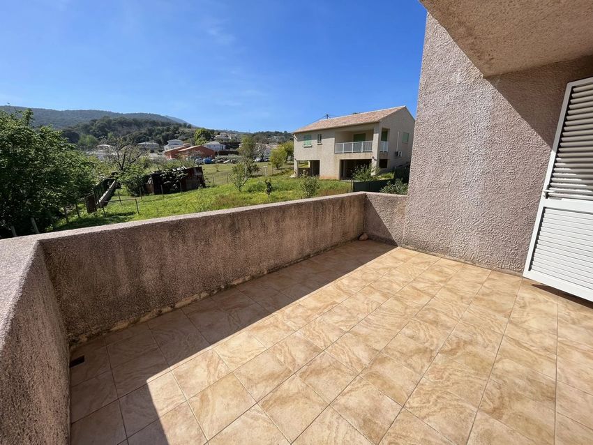 Image Terrasse à appartement de Sans numéro Strada di a Noce