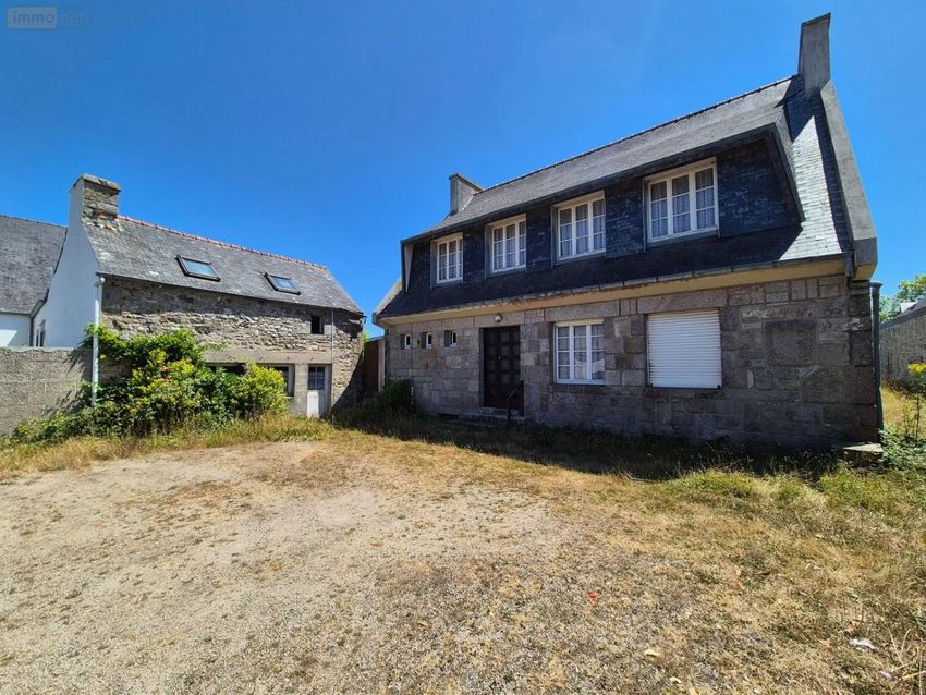 Image Façade à  maison individuelle de Plougoulm