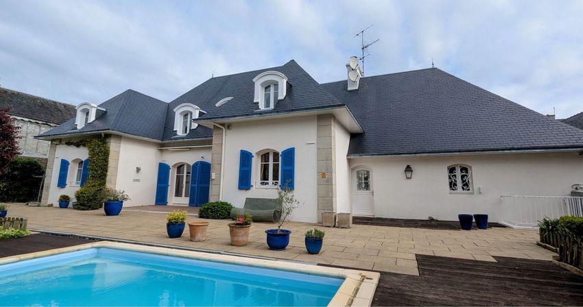 Image Piscine à  maison individuelle de Lampaul-Guimiliau