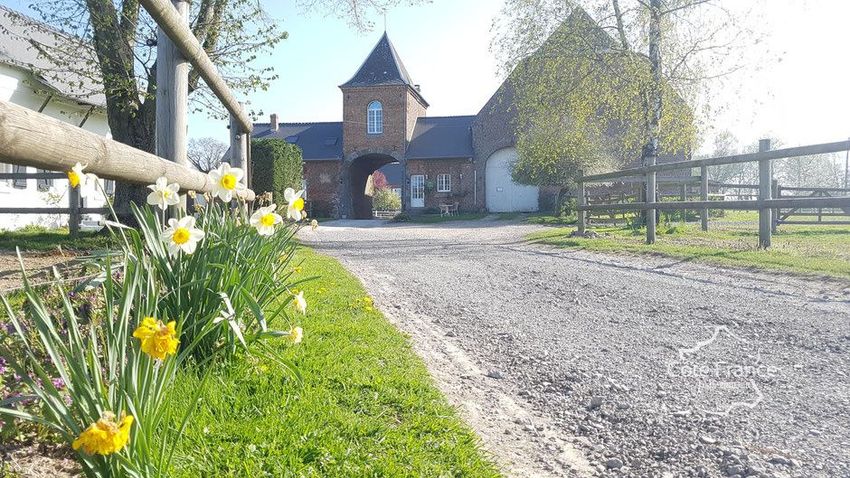Image Façade à  propriété agricole de Dorengt