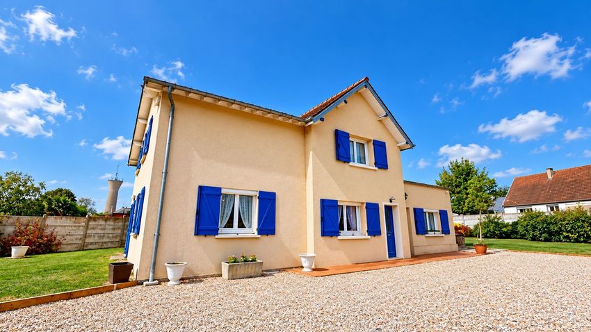 Image Façade à  maison individuelle de Parville