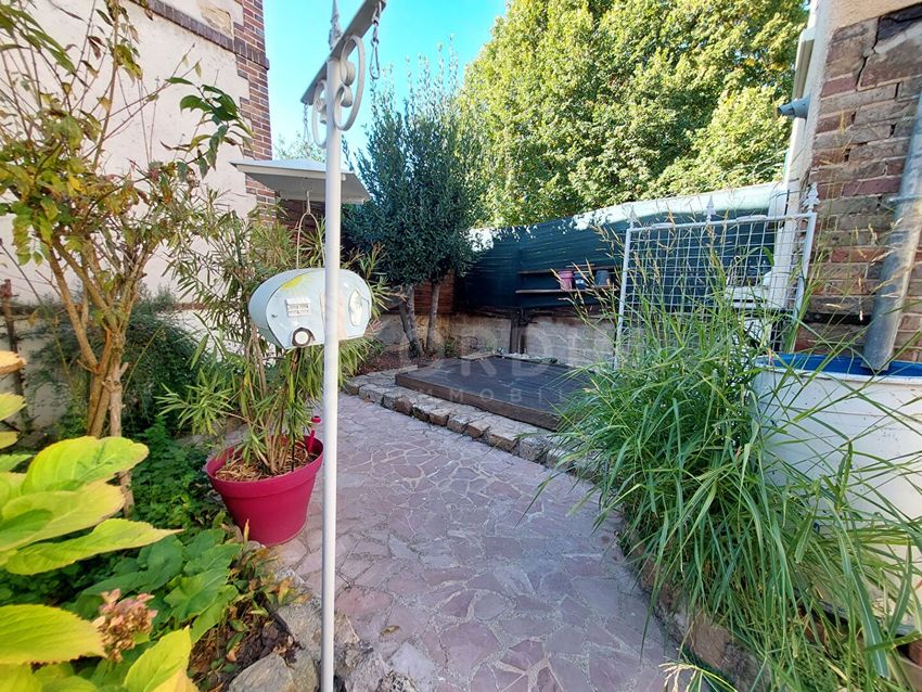 Image Jardin à  maison individuelle de Sens
