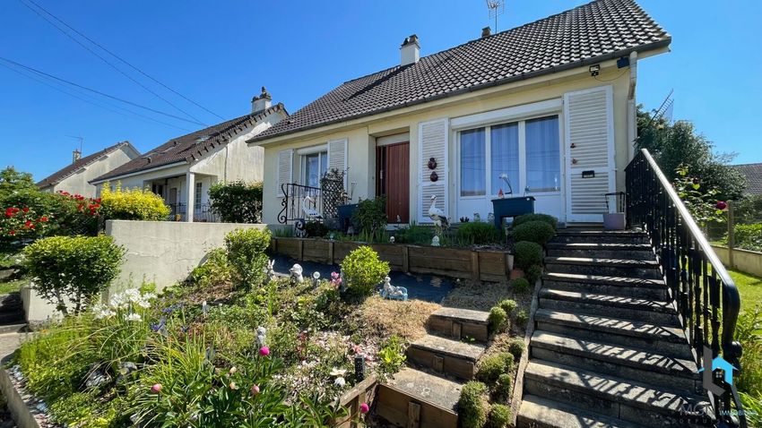 Image Façade à  maison individuelle de Illiers-Combray