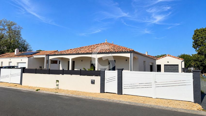 Image Façade à  maison individuelle de Saint-Cyr-en-Talmondais