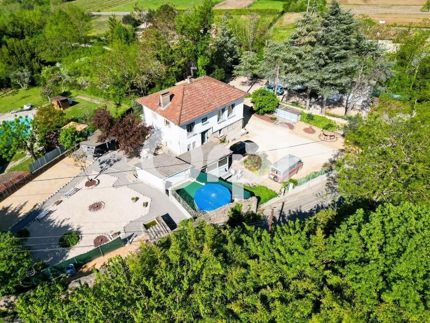 Image de  maison individuelle à Vogüé