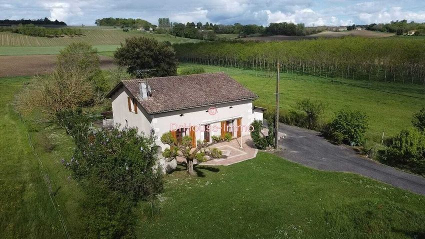 Image Façade à  villa de Duras