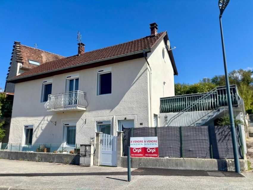 Image Façade à  maison individuelle de Morestel