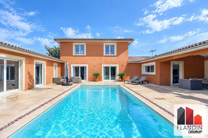 Image Piscine à  maison individuelle de Vernaison