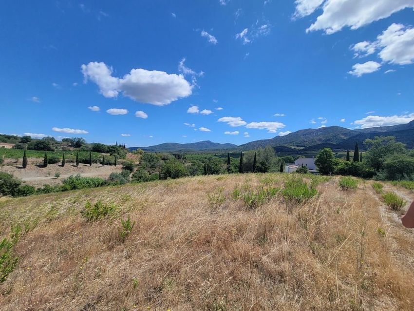 Image Vue à terrain de Embres-et-Castelmaure