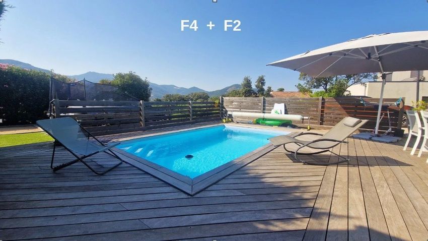 Image Piscine à  maison individuelle de Eccica-Suarella