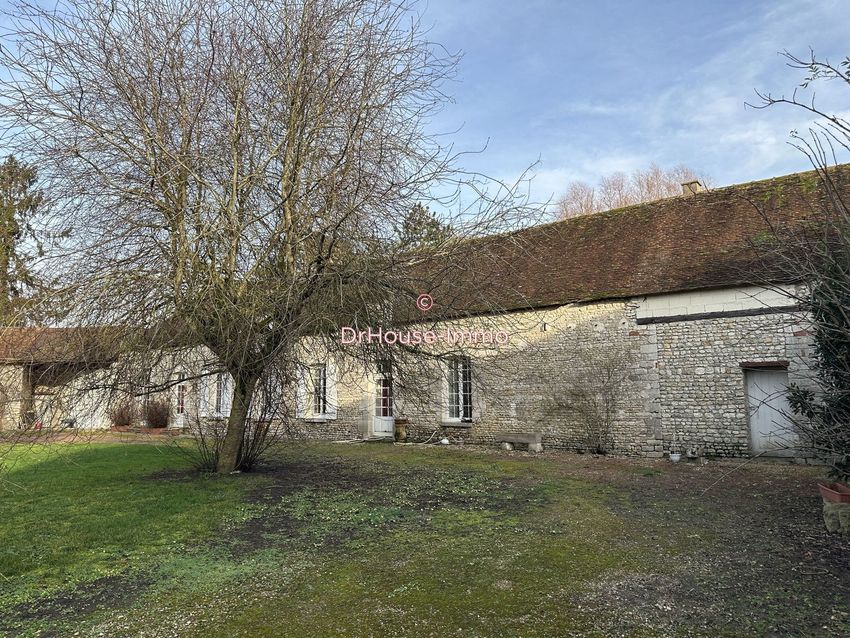 Image Façade à  villa de Corbeilles