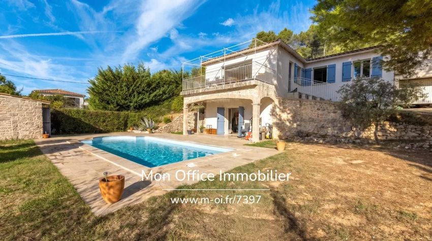 Image Piscine à  maison individuelle de Auriol