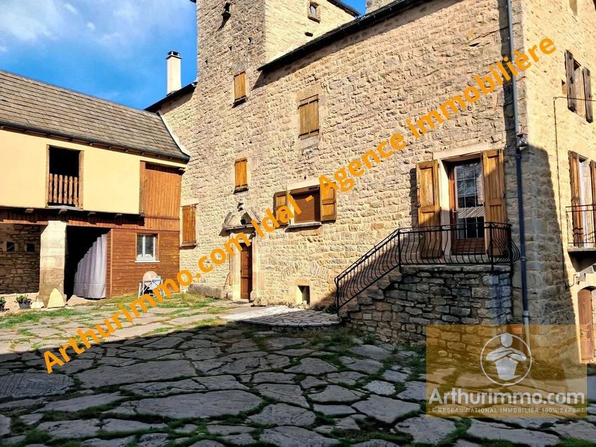 Image Façade à  ferme de La Canourgue