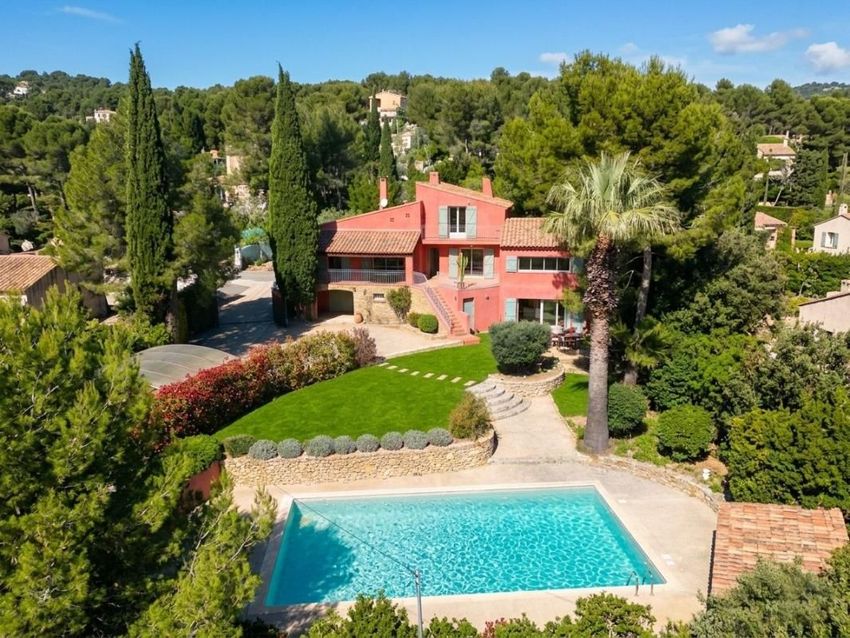 Image Piscine à  maison individuelle de La Cadière-d'Azur