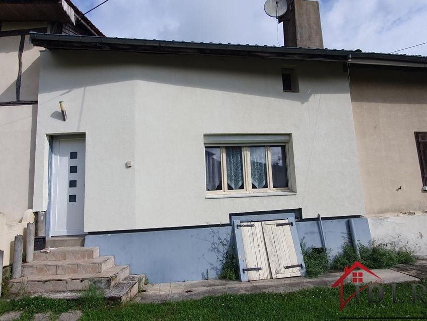 Image Façade à  maison de village de Cheminon