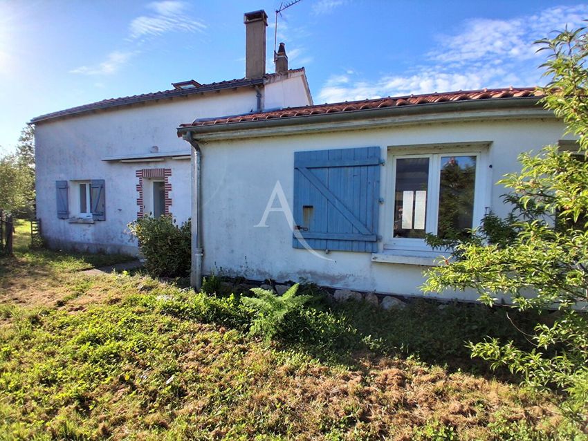 Image Façade à  maison individuelle de Paulx