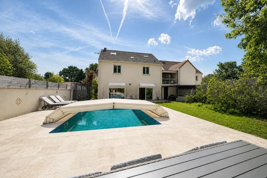 Image Piscine à  maison individuelle de Dammarie-les-Lys