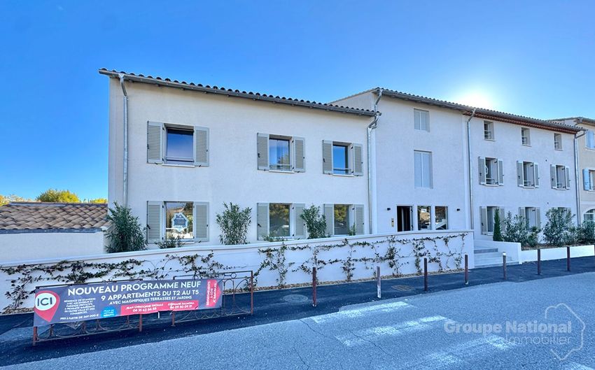 Image Façade à appartement de L'Isle-sur-la-Sorgue