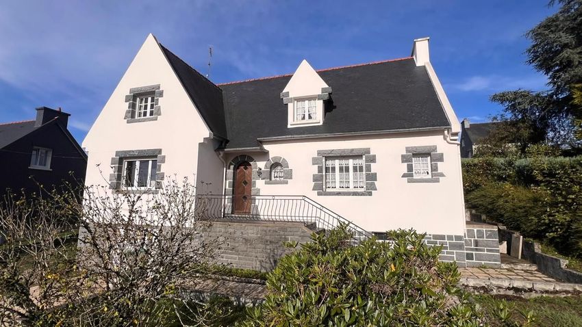 Image Façade à  maison individuelle de Callac