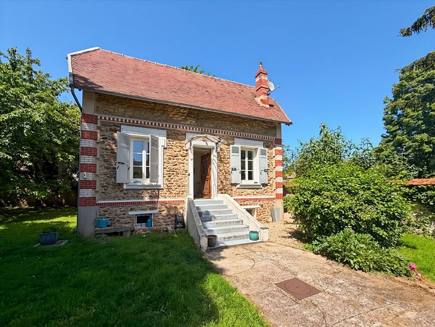 Image Façade à  maison individuelle de Saint-Fargeau-Ponthierry