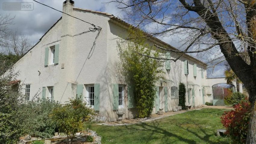 Image Façade à  maison individuelle de Forcalquier