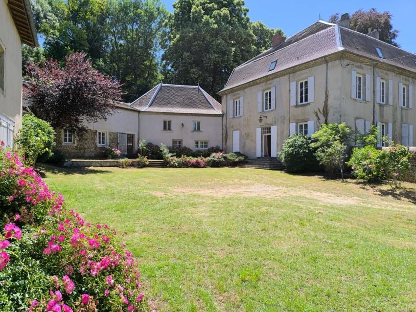 Image Façade à  propriété agricole de Moras-en-Valloire