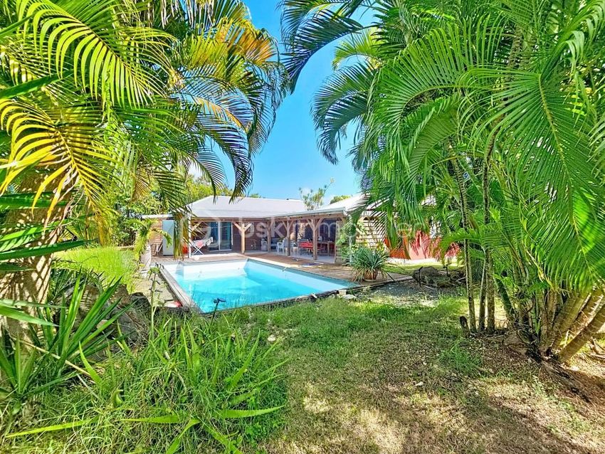 Image Piscine à  maison individuelle de Saint-François