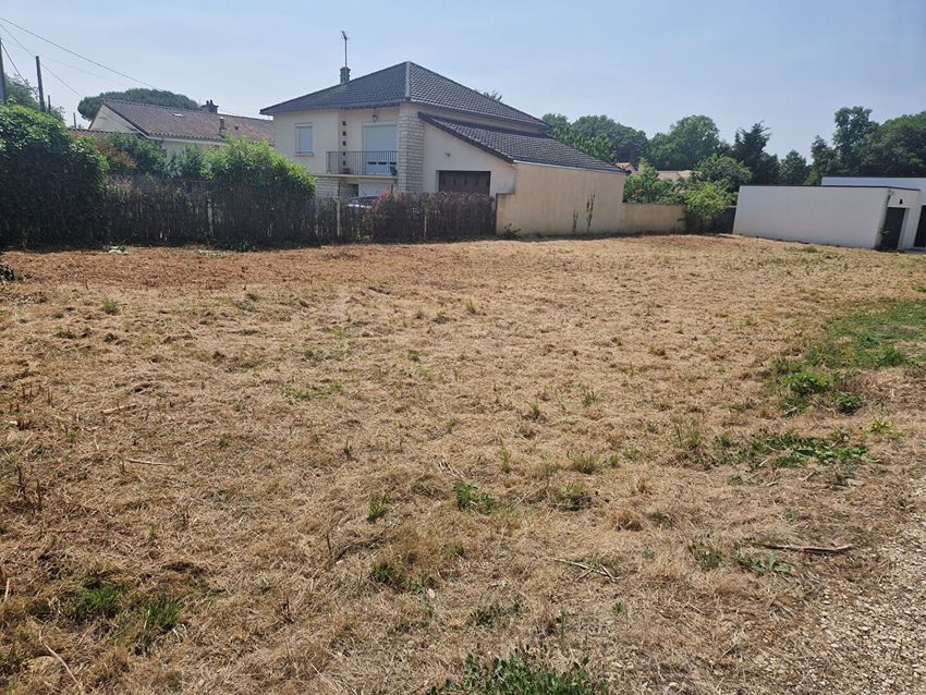Image de terrain à Vouneuil-sous-Biard