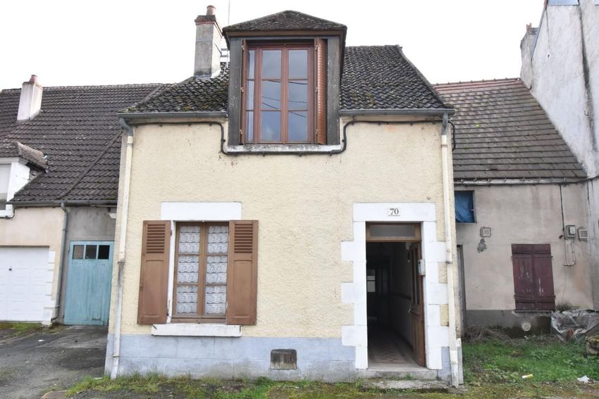 Image Façade à  propriété agricole de Cosne-Cours-sur-Loire