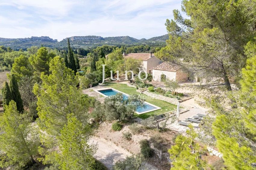 Image Piscine à  maison traditionnelle de Les Baux-de-Provence