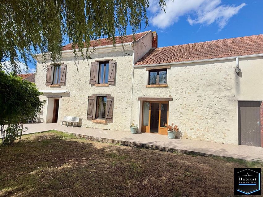 Image Façade à  maison mitoyenne de Silly-le-Long