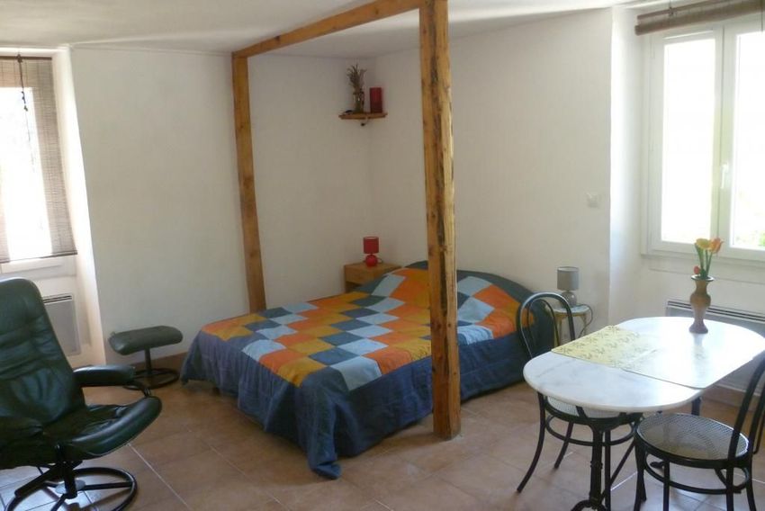 Image Chambre à studio de Saint-Florent-sur-Auzonnet