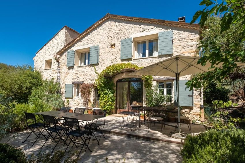 Image Façade à  propriété agricole de Cruis