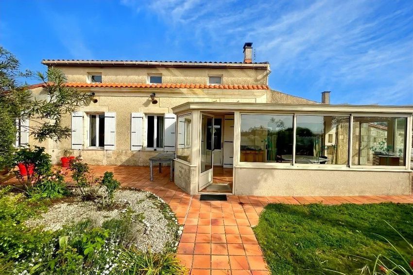 Image Façade à  maison individuelle de Trizay