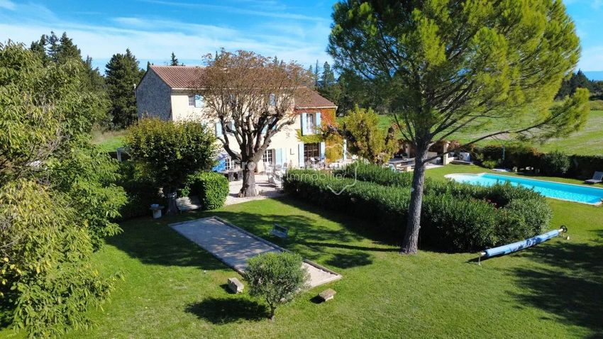 Image Jardin à  maison traditionnelle de Monteux